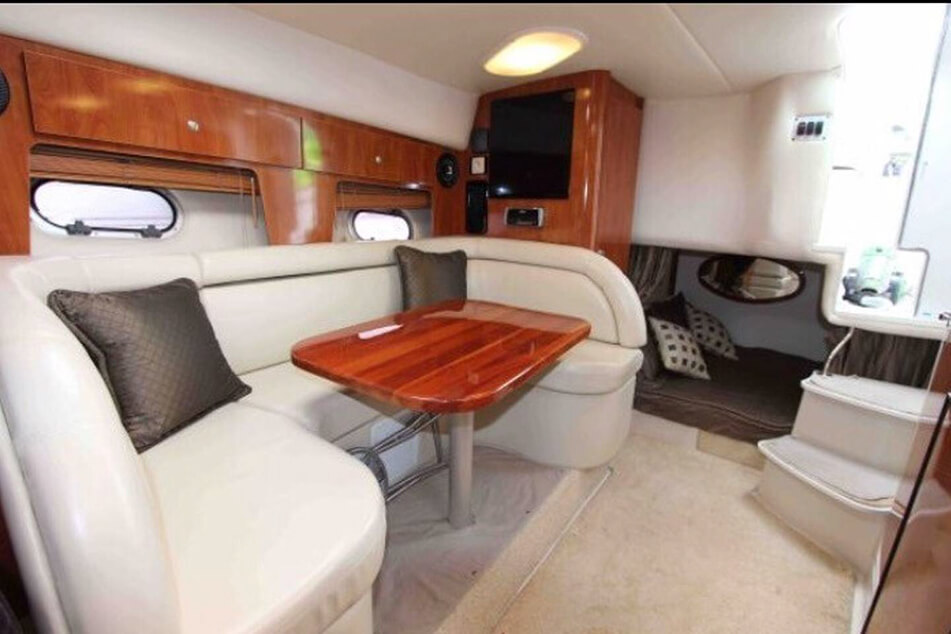 Elisel-dormir-sur-Porquerolles-l-indien-location-bateaux-jetski-porquerolles-4